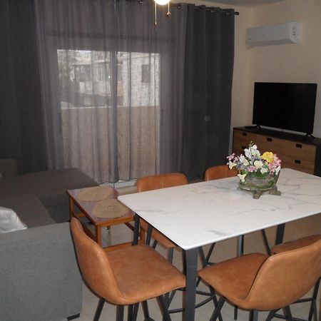 Family And Friends Flat Close To The Sea, Free Internet アヤナパ エクステリア 写真