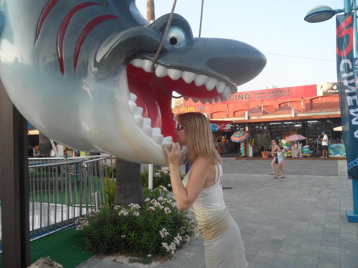 Family And Friends Flat Close To The Sea, Free Internet アヤナパ エクステリア 写真