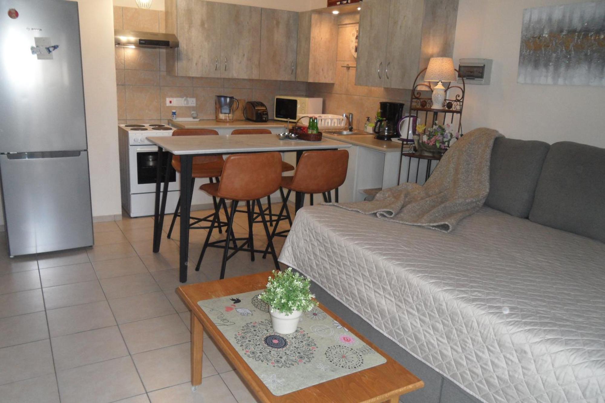 Family And Friends Flat Close To The Sea, Free Internet アヤナパ エクステリア 写真